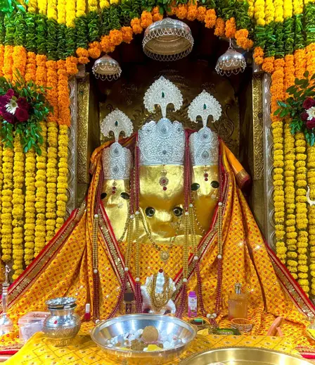 Maa Baglamukhi Mandir Nalkheda
